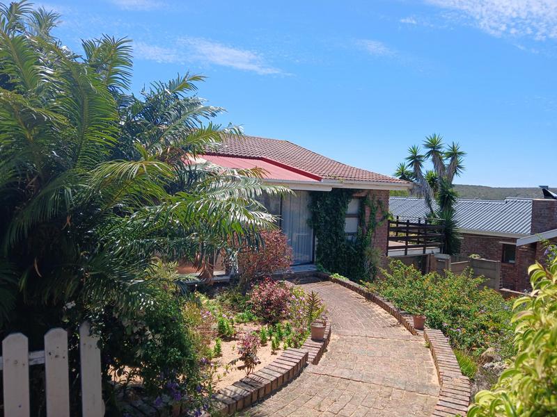 2 Bedroom Property for Sale in Stilbaai Wes Western Cape